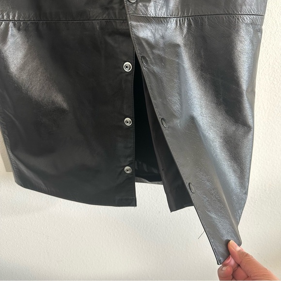 Vintage Lela leather long black midi skirt - Picture 4 of 11